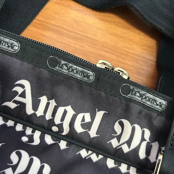 L.A.M.B. by Gwen Stefani Large Hella Tote - Picture 5 of 16